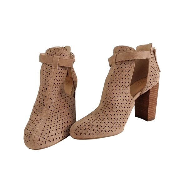 crown & ivy Shoes - Crown & Ivy Tan Leather Suede Ankle Strap Cutout Heeled Bootie Sz 7.5M